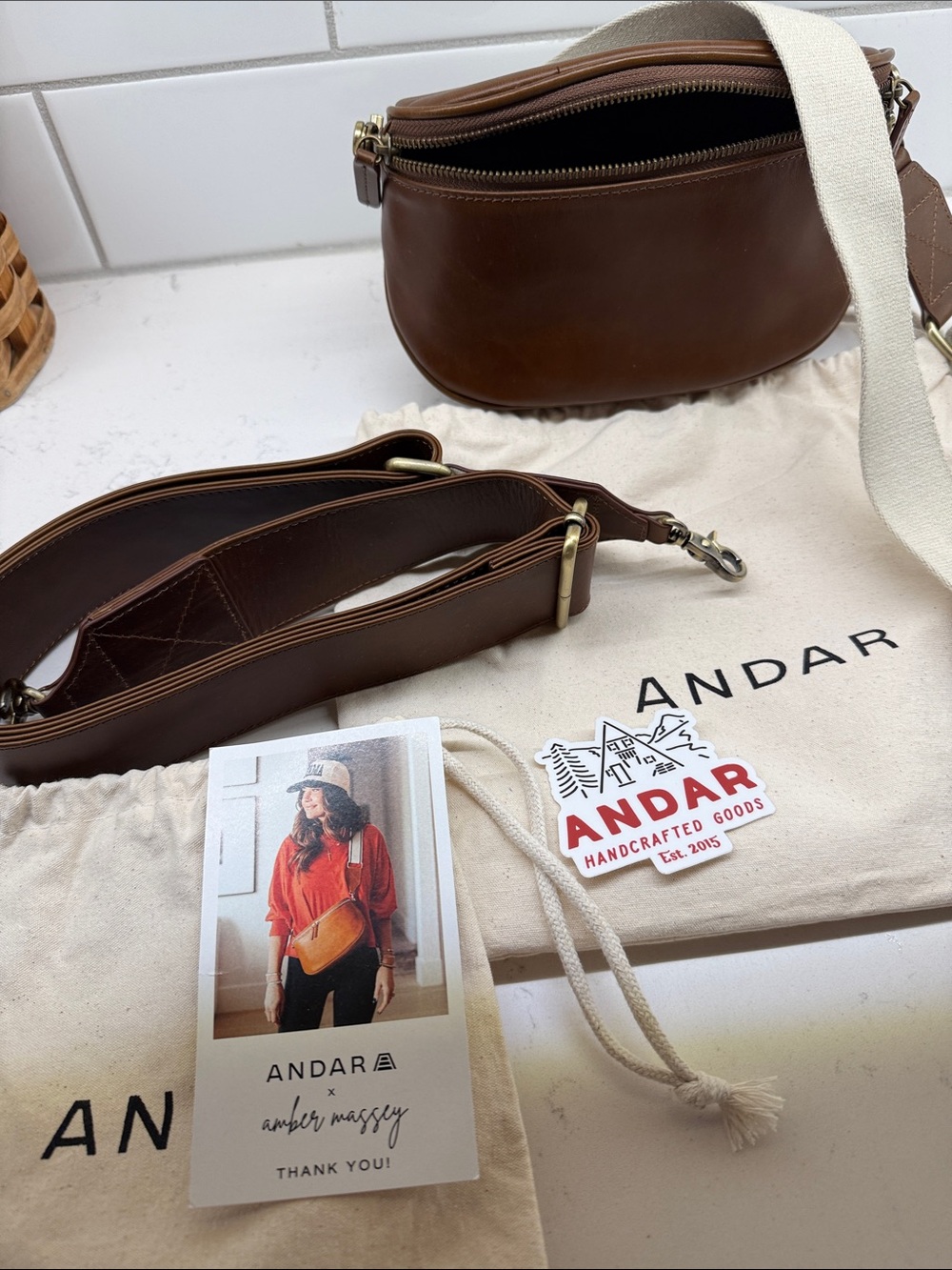 ANDAR Brown Leather Crossbody Bag